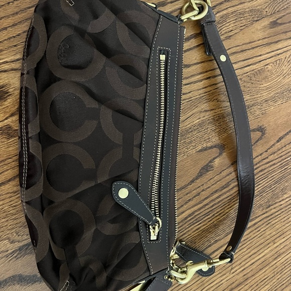 Coach shoulder bag - Picture 2 of 7